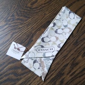 NWT🏷 Coach Signature Pony Bias Stripe Scarf